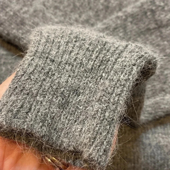 😍 Luxe Angora/Wool Blend Knit Jumper Beaded appliqué on Neckline - Picture 9 of 12